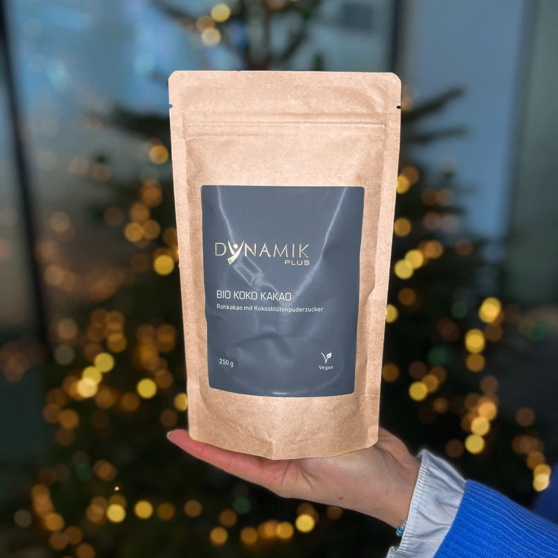 DYNAMIKPLUS Bio Koko Kakao auf Handfläche