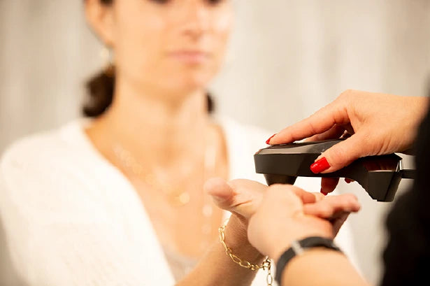 OLIGO/Check Messung an Hand mit Spektralphotometer