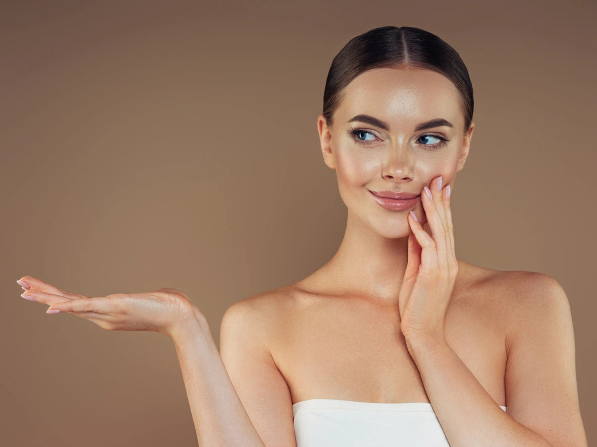 Frau Glatte Haut Kosmetik Creme